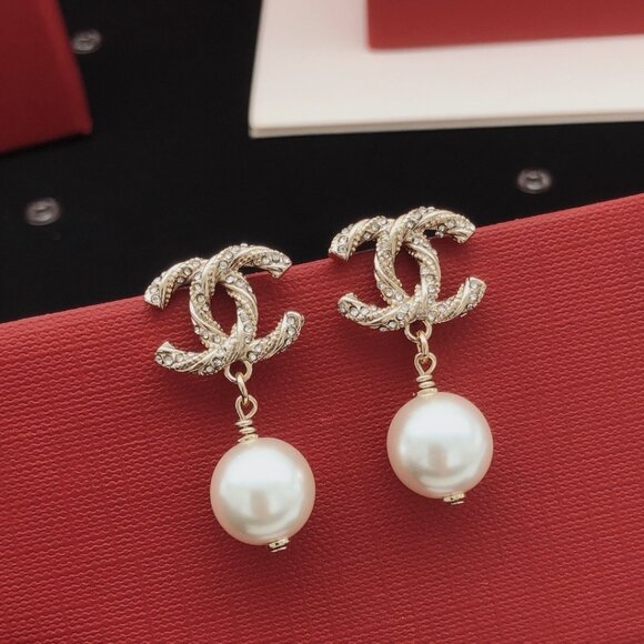 Chanel earrings - Picture 6 of 7
